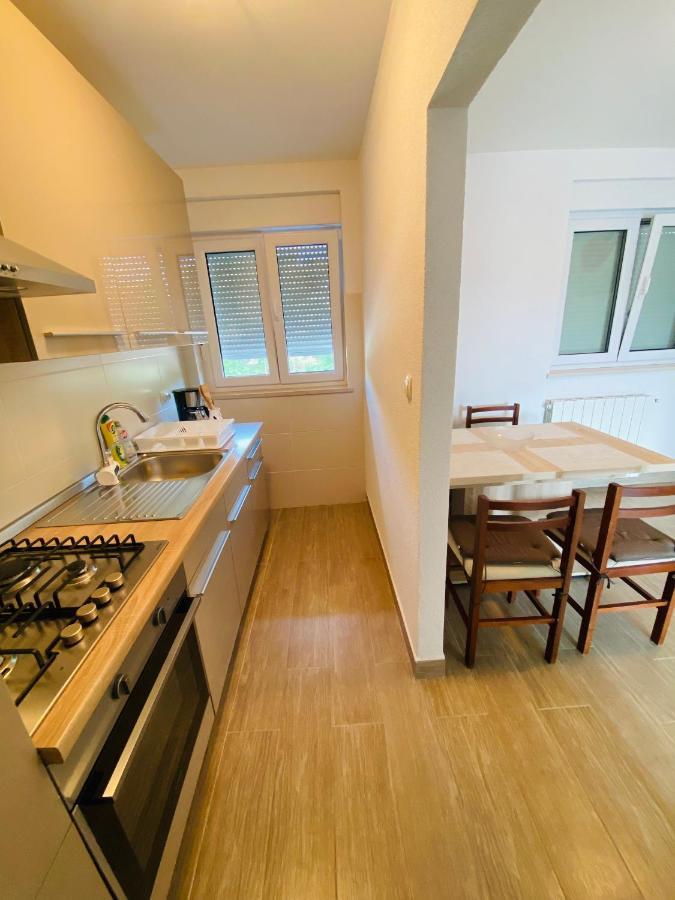 Apartment Apartman Elli